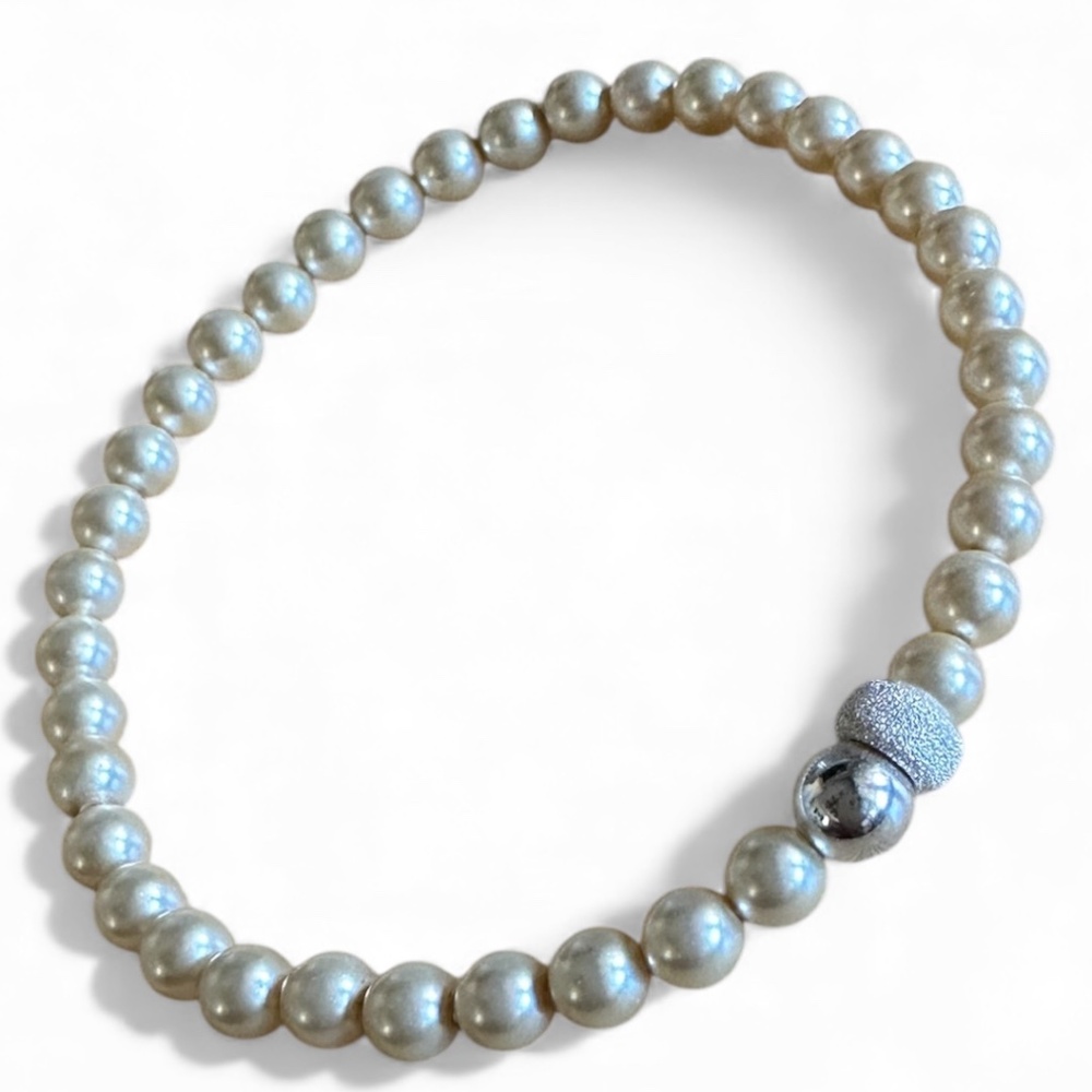 Vanilla Swarovski Pearl Stretch Bracelet 5mm | Sterling Silver Spacers | Classic